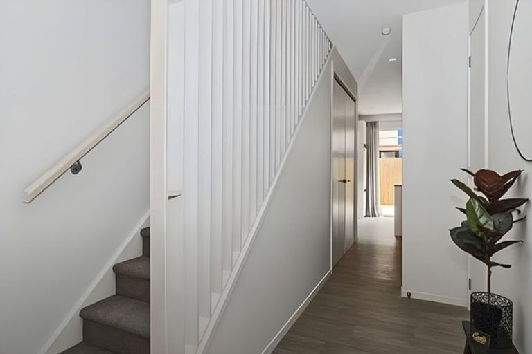Photo of property in 2/26 Cameron Road, Hamilton East, Hamilton, 3216