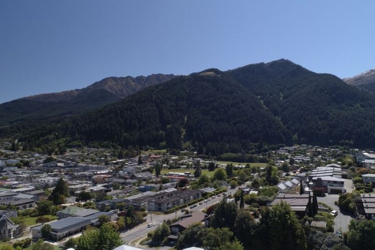 Photo of property in 8 Kent Street, Queenstown, 9300