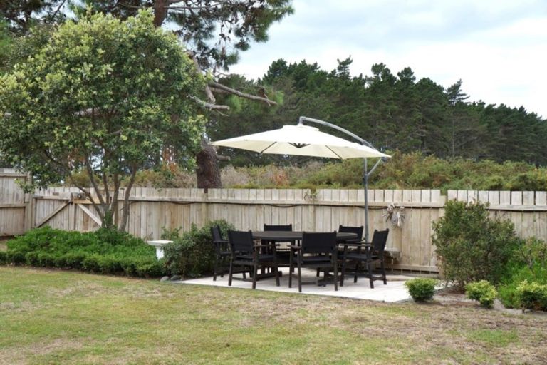 Photo of property in 21 Kuparu Place, Ruakaka, 0116