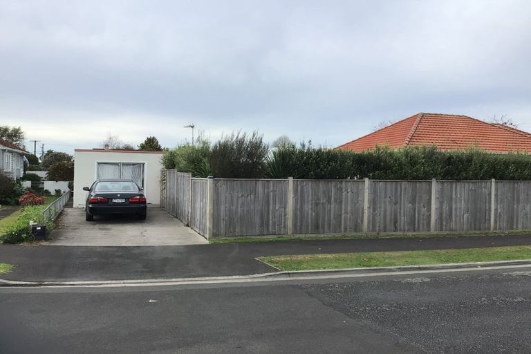 Photo of property in 2/1 Gardiner Street, Westshore, Napier, 4110