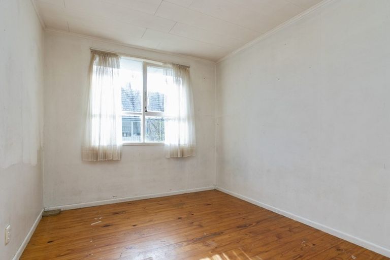 Photo of property in 12 Gardiner Grove, Mangere East, Auckland, 2024