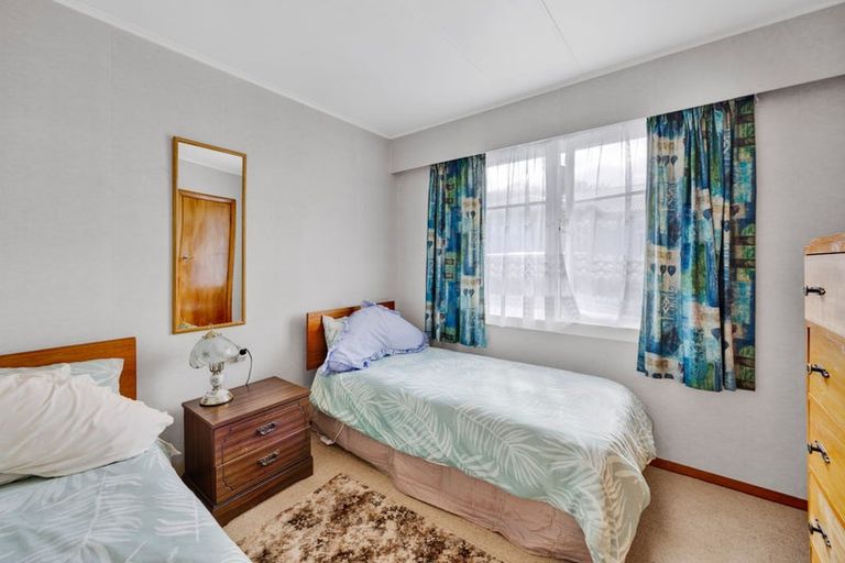 Photo of property in 63 Longfellow Road, Opunake, 4616