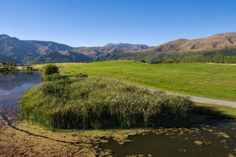 Photo of property in 2 Caldwell Lane, Lake Hayes, Queenstown, 9371