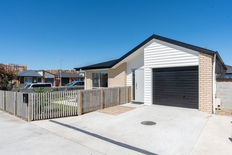 Photo of property in 12 Haddonstone Avenue, Rototuna North, Hamilton, 3210