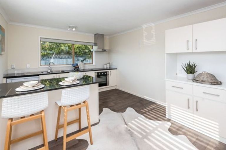 Photo of property in 2/28 Prince Regent Drive, Half Moon Bay, Auckland, 2012