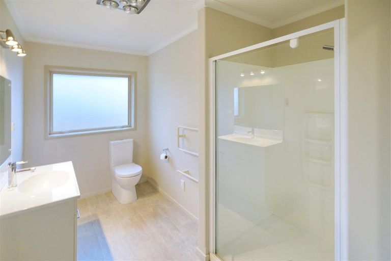 Photo of property in 136 Hay Street, Bromley, Christchurch, 8062