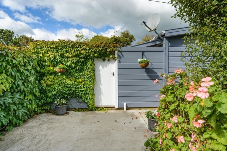 Photo of property in 30 Signal Street, Marton, 4710