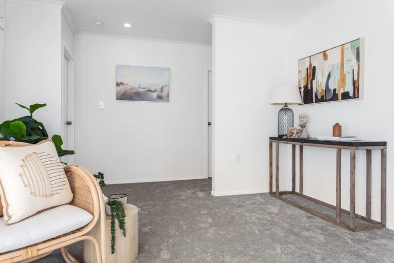 Photo of property in 1a Hikurangi Street, Te Atatu Peninsula, Auckland, 0610