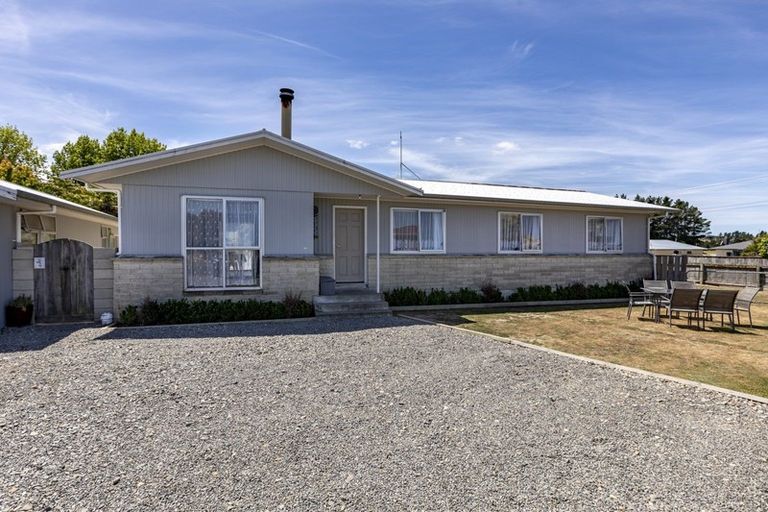 Photo of property in 102 Tavistock Road, Waipukurau, 4200