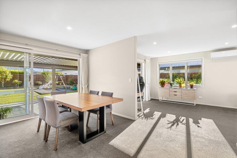 Photo of property in 52 Bradbury Avenue, Rolleston, 7614