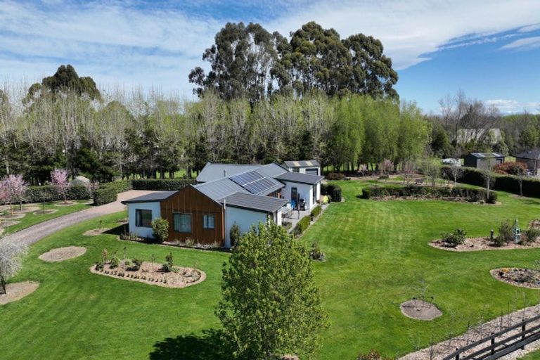 Photo of property in 6 Hallfield Drive, Ohoka, Kaiapoi, 7692