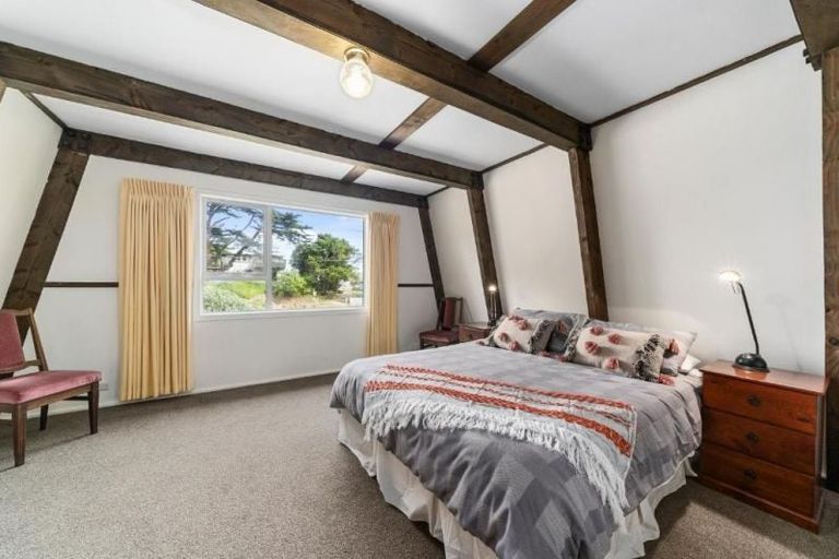 Photo of property in 56 Tutere Street, Waikanae Beach, Waikanae, 5036