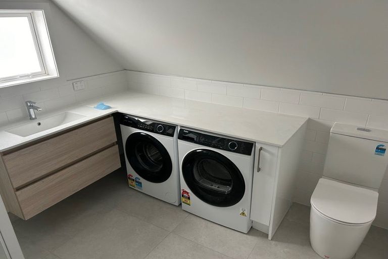 Photo of property in 8 Wilkinson Street, Oriental Bay, Wellington, 6011