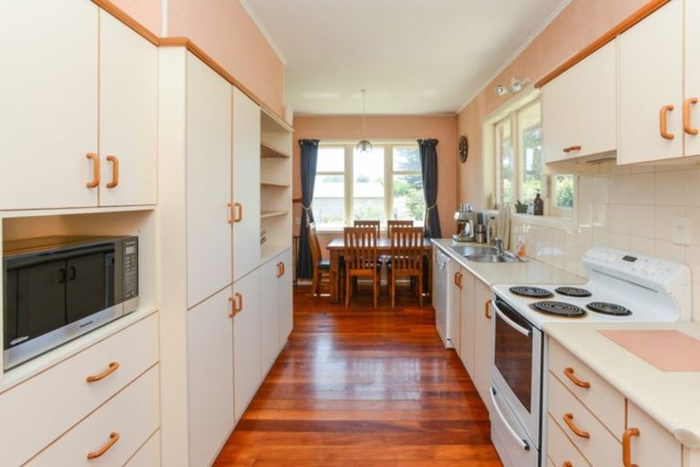 Photo of property in 36 Tamumu Road, Waipawa, 4210