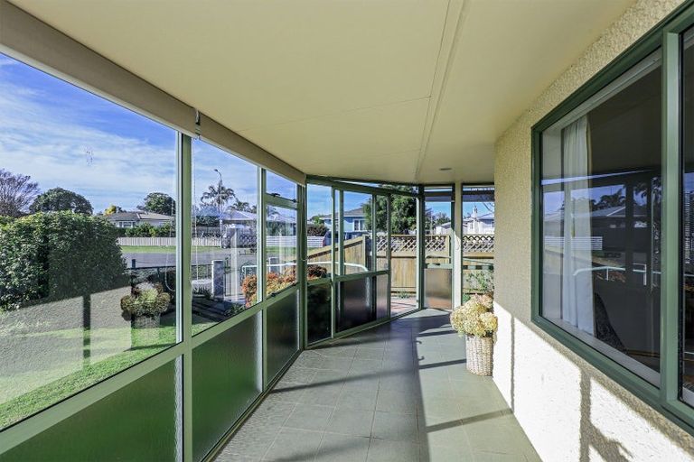 Photo of property in 9 King Street, Taradale, Napier, 4112