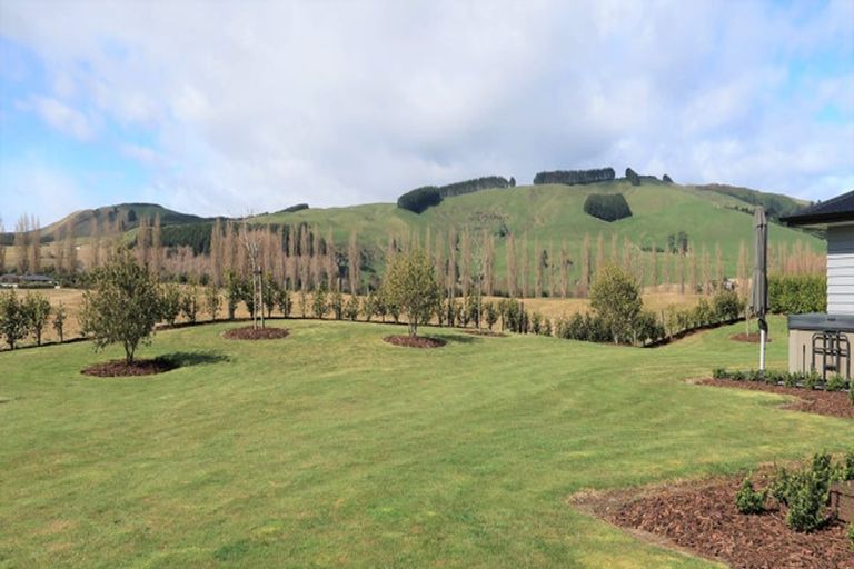 Photo of property in 32/500 Kinloch Road, Kinloch, Taupo, 3377