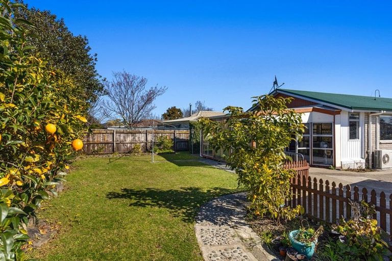 Photo of property in 32 Farnworth Crescent, Whakatane, 3120