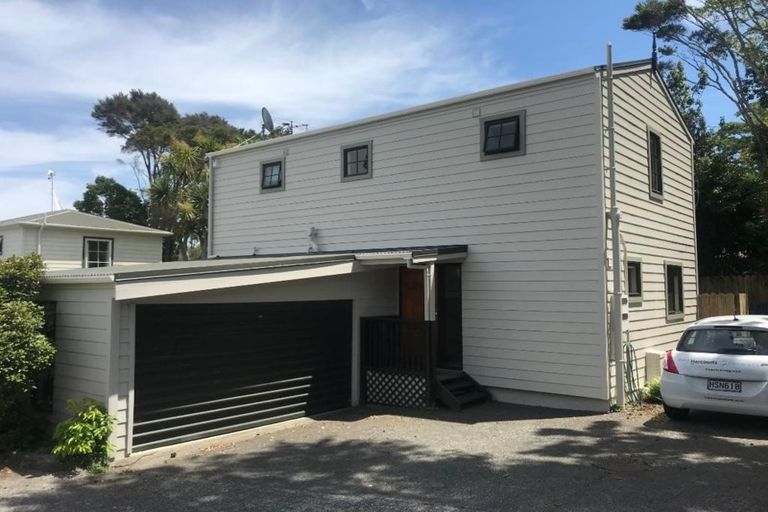 Photo of property in 1/66 Seaview Road, Glenfield, Auckland, 0629