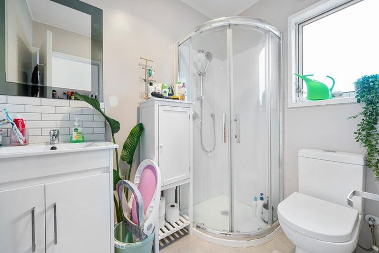 Photo of property in 87 Nikau Street, New Lynn, Auckland, 0600