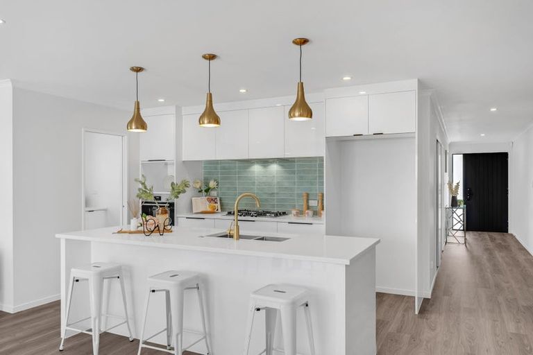 Photo of property in 2 Dolcetto Place, Pokeno, 2402