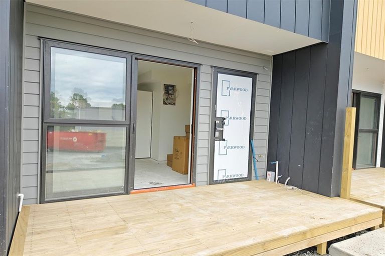 Photo of property in 13/13 Grove Lane, Pakuranga, Auckland, 2010