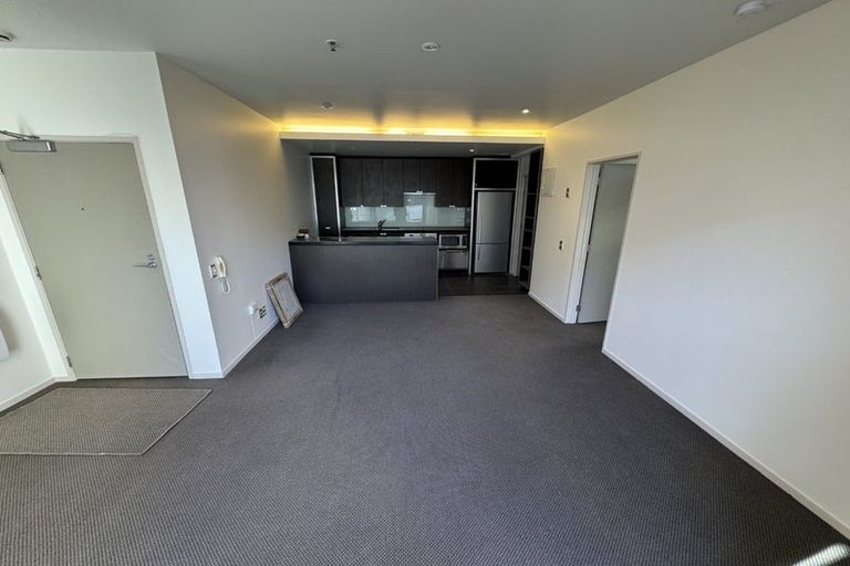 Photo of property in Summit Apartments, 11/184 Molesworth Street, Thorndon, Wellington, 6011