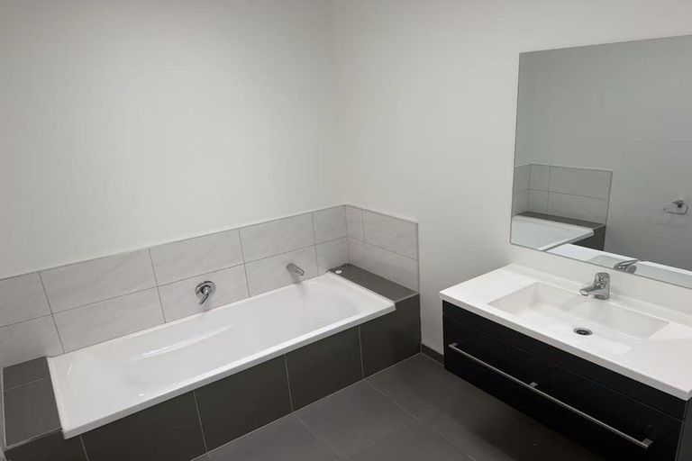 Photo of property in 15 Grapnel Street, Silverdale, 0932