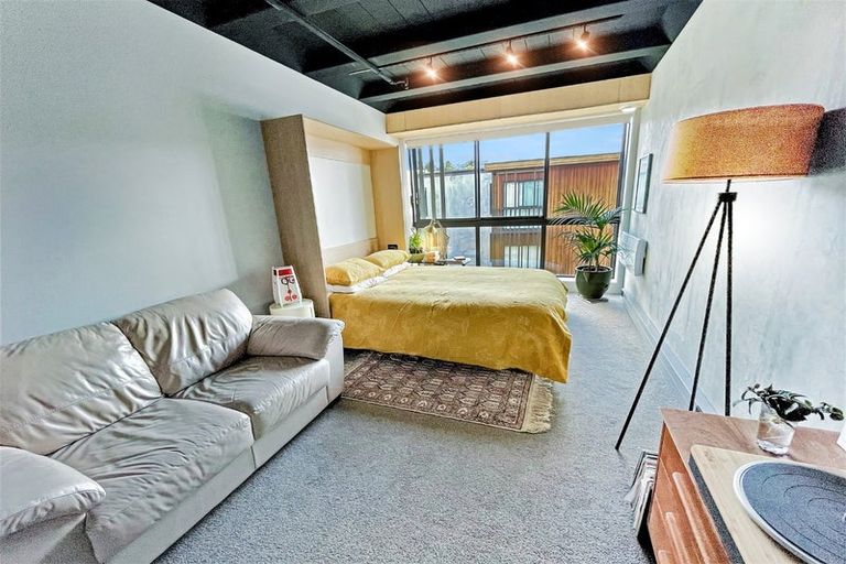 Photo of property in Vedado Apartments, 208/41u Hopper Street, Mount Cook, Wellington, 6011