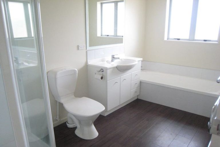 Photo of property in 6 Rochester Crescent, Rolleston, 7614