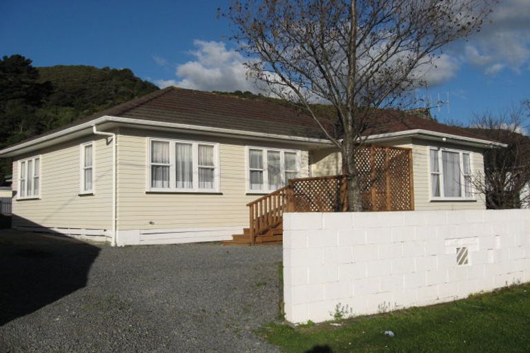 Photo of property in 5 Mckillop Street, Wainuiomata, Lower Hutt, 5014