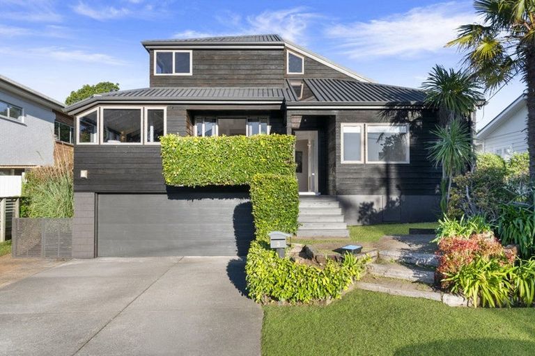 Photo of property in 3 Rewiti Avenue, Takapuna, Auckland, 0622