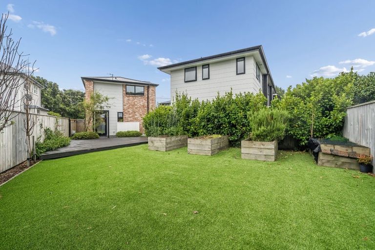 Photo of property in 4/123 Cambridge Terrace, Fairfield, Lower Hutt, 5011