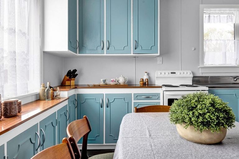 Photo of property in 14 Murray Avenue, Hawera, 4610