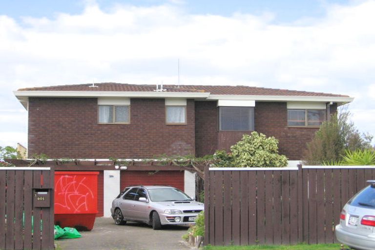 Photo of property in 3/201 Oceanbeach Road, Mount Maunganui, 3116