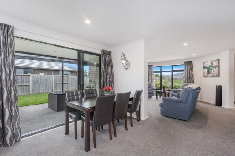 Photo of property in 5 Patatee Terrace, Baverstock, Hamilton, 3200