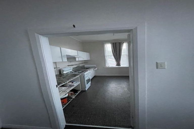 Photo of property in 1/50 Clyde Street, Island Bay, Wellington, 6023