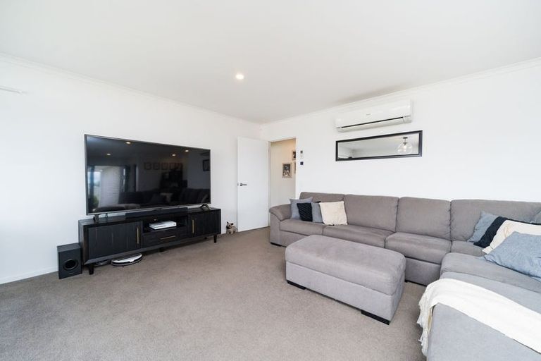 Photo of property in 6 Wescombe Grove, Feilding, 4702