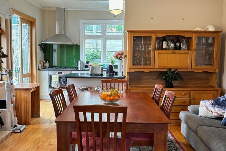 Photo of property in 193 Clyde Street, Island Bay, Wellington, 6023