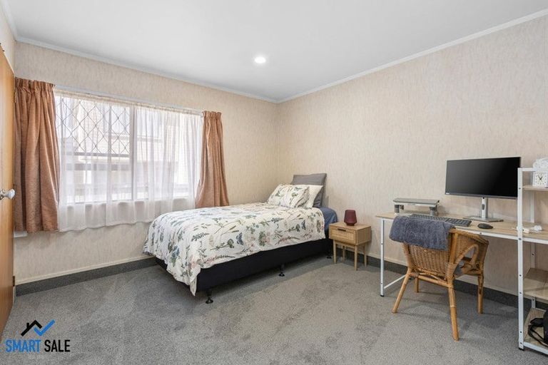 Photo of property in 19a Reid Road, New Lynn, Auckland, 0600