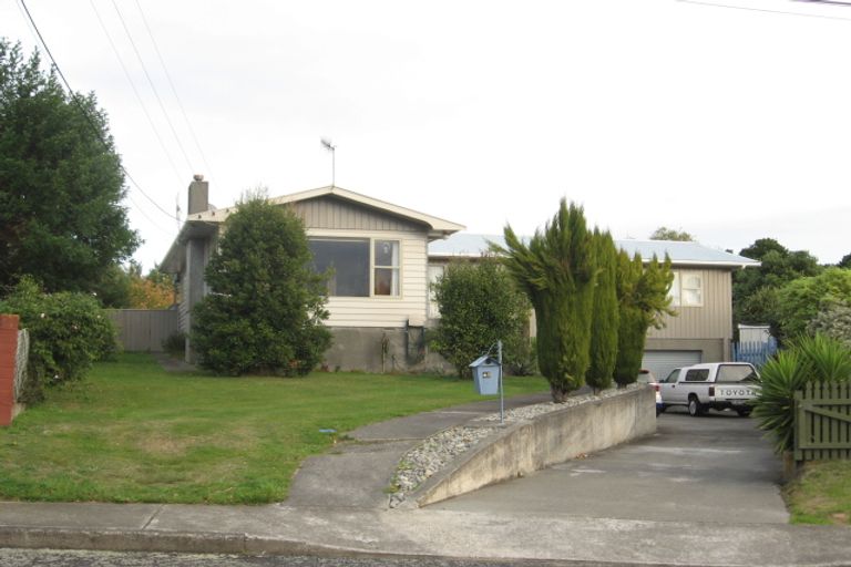 Photo of property in 40 Kaitawa Crescent, Paraparaumu, 5032