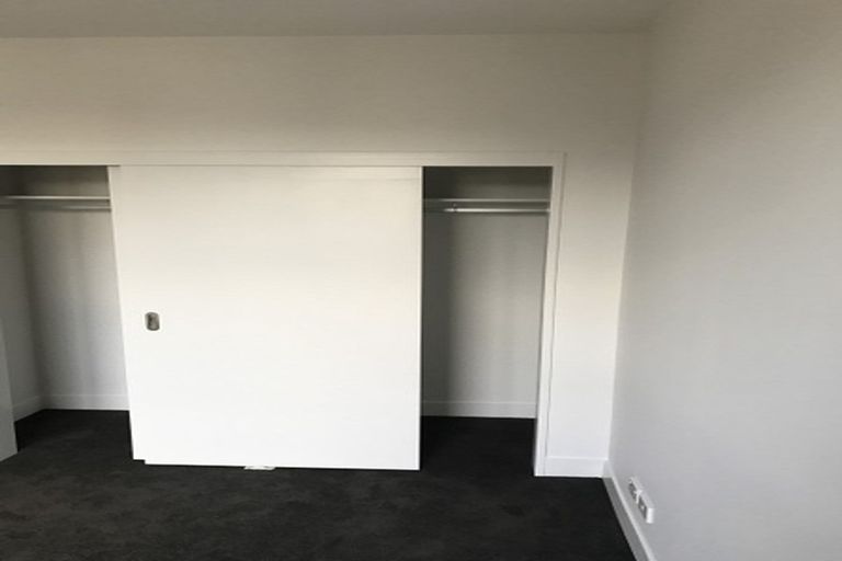 Photo of property in 19 Nevill Road, Hobsonville, Auckland, 0616