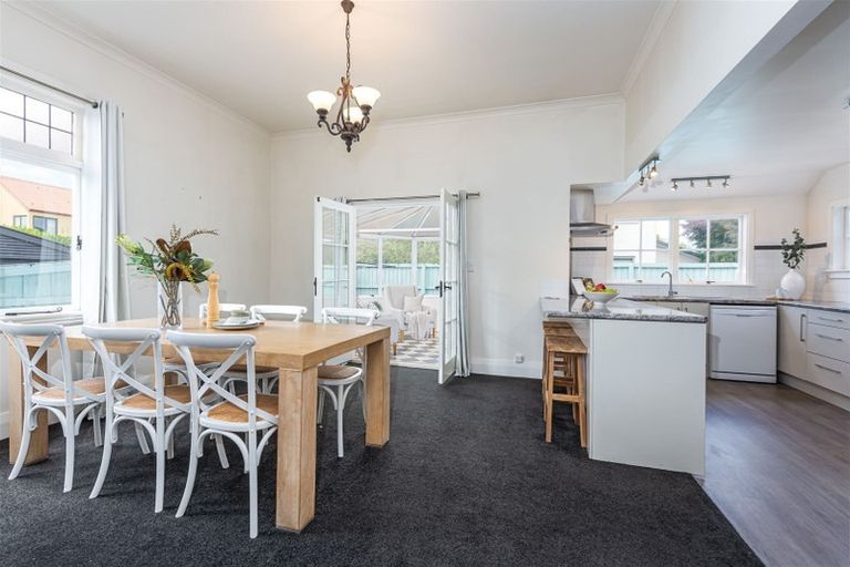 Photo of property in 108 Innes Road, St Albans, Christchurch, 8052