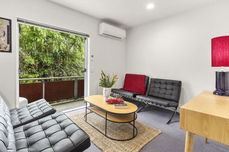 Photo of property in 112u2 Mairangi Road, Wilton, Wellington, 6012