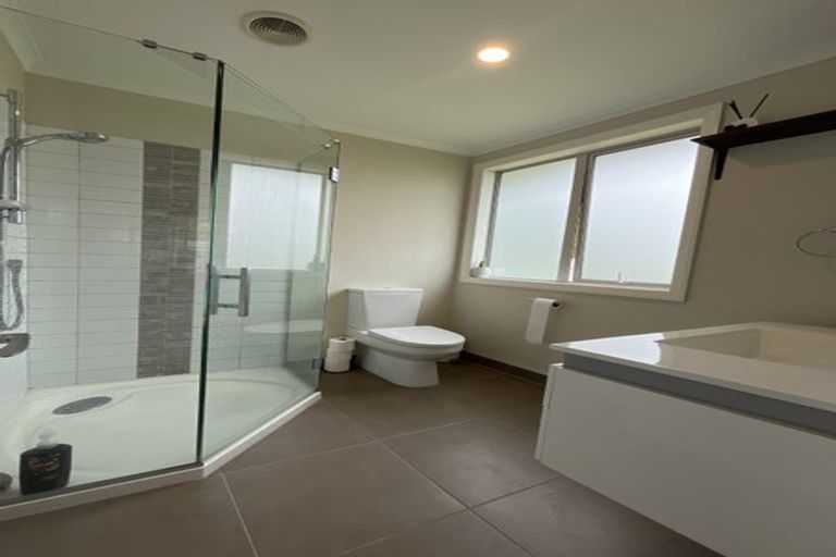 Photo of property in 96 Brougham Street, Westport, 7825