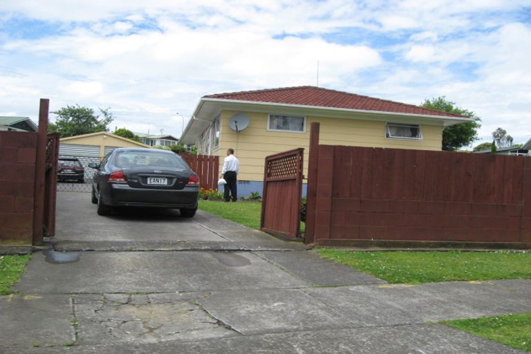 Photo of property in 38 Kemble Close, Mangere, Auckland, 2022