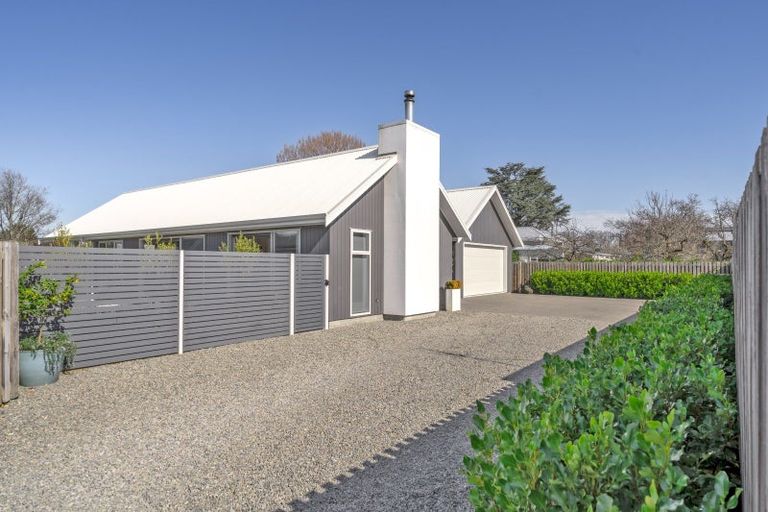 Photo of property in 8 Matai Grove, Greytown, 5712