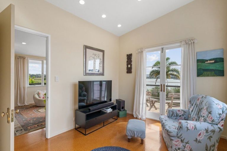 Photo of property in 13 Black Swamp Road, Mangawhai, 0975