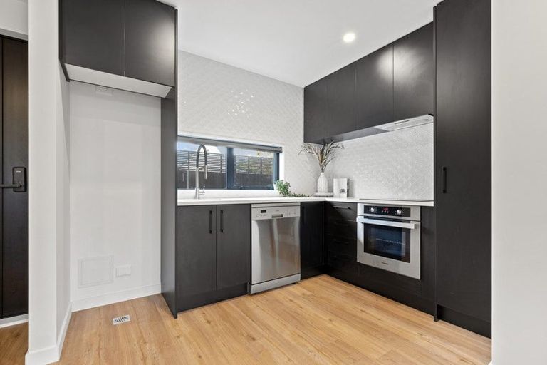 Photo of property in 4/120 Edward Avenue, Edgeware, Christchurch, 8013