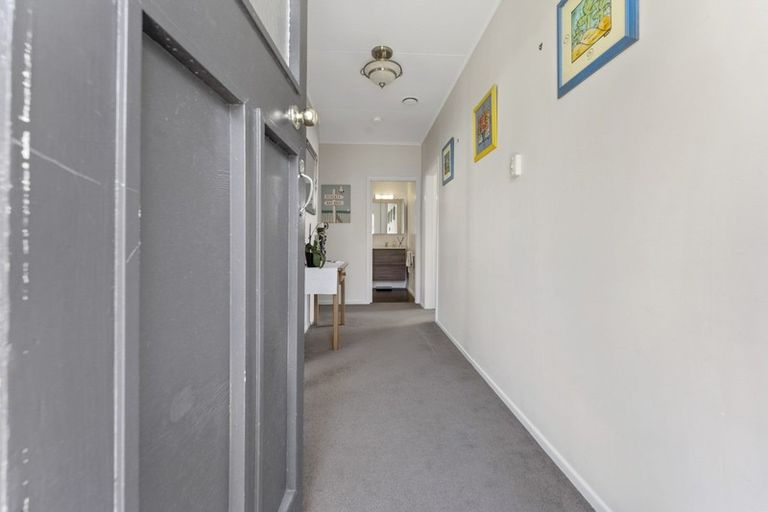 Photo of property in 37 Essex Street, Vogeltown, New Plymouth, 4310