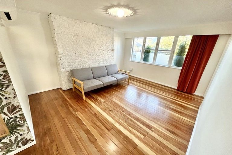 Photo of property in 5 Johnston Grove, Taita, Lower Hutt, 5011